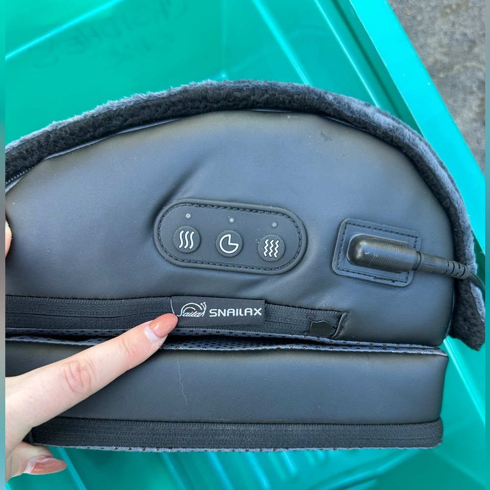 SNAILAX Black Massage Cushion